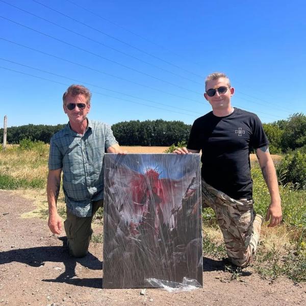 Не только на словах: как оскароносный Шон Пенн поддерживает Украину