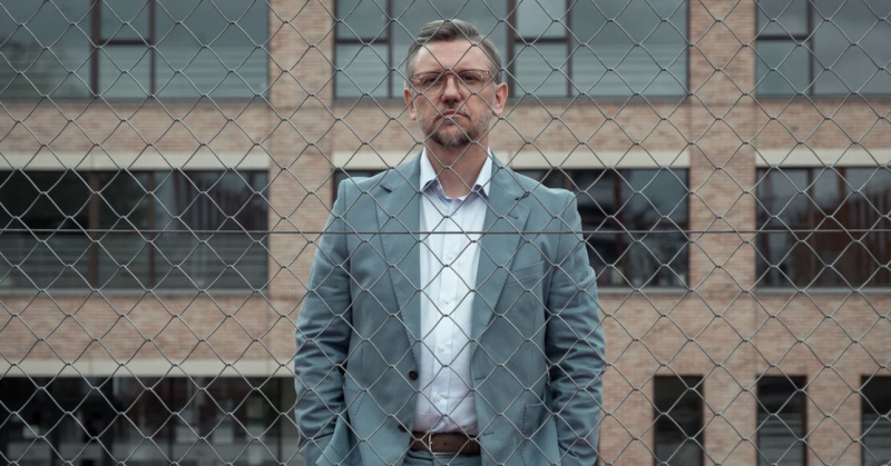 Новые криминальные сериалы, которые затягивают с первых минут