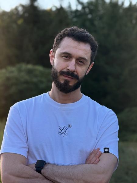 Об участии в русскоязычных проектах, гражданской позиции и войне: откровенное интервью с Юрием Дяком