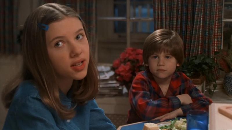 Он больше не актер: где сейчас главный герой фильма "Один дома 3"