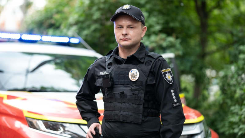 Он неоднократно уходил из профессии: где сейчас известный украинский актер Роман Ясиновский