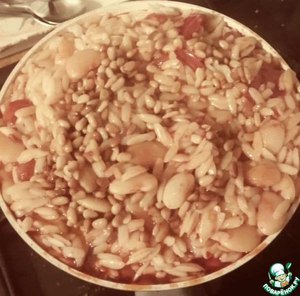 Орзо с харисой, бобами, кедровыми орешками