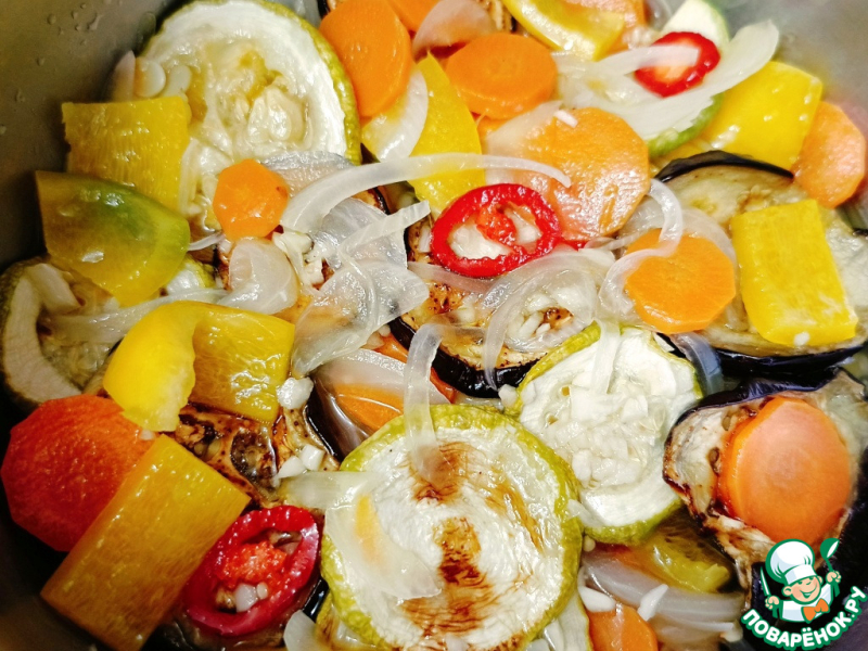 Овощная закуска с баклажанами и кабачками