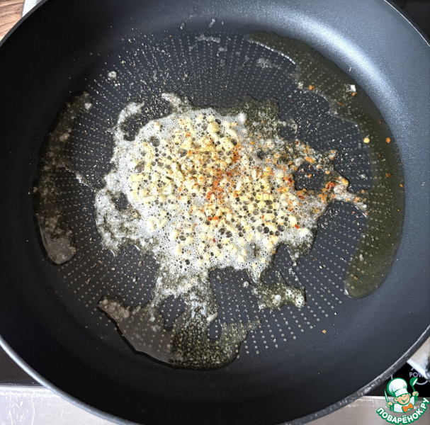 Паста с креветками в сырном соусе