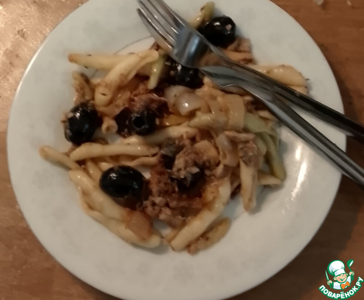 Паста с сардинами, анчоусами и маслинами