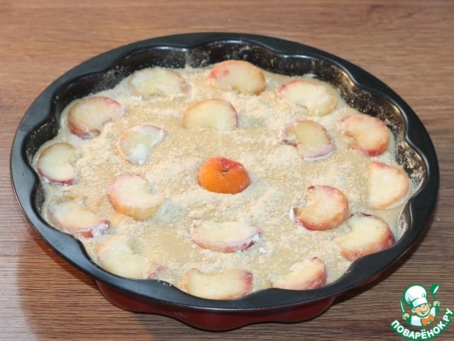 Пирог на кефире с персиками