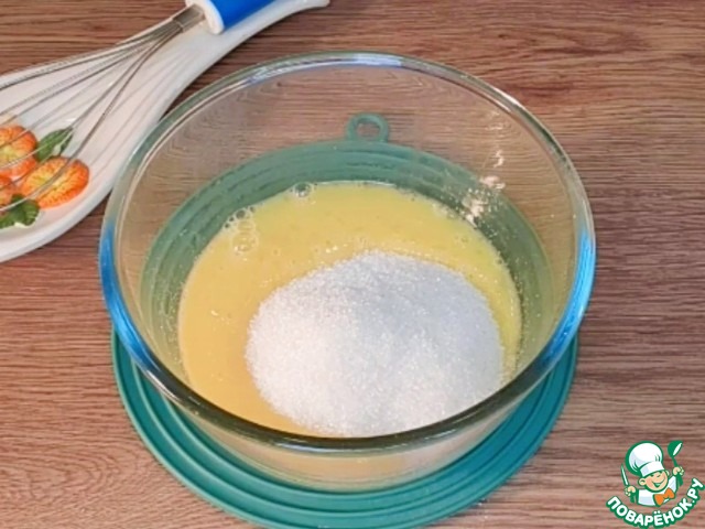 Пирог на кефире с персиками