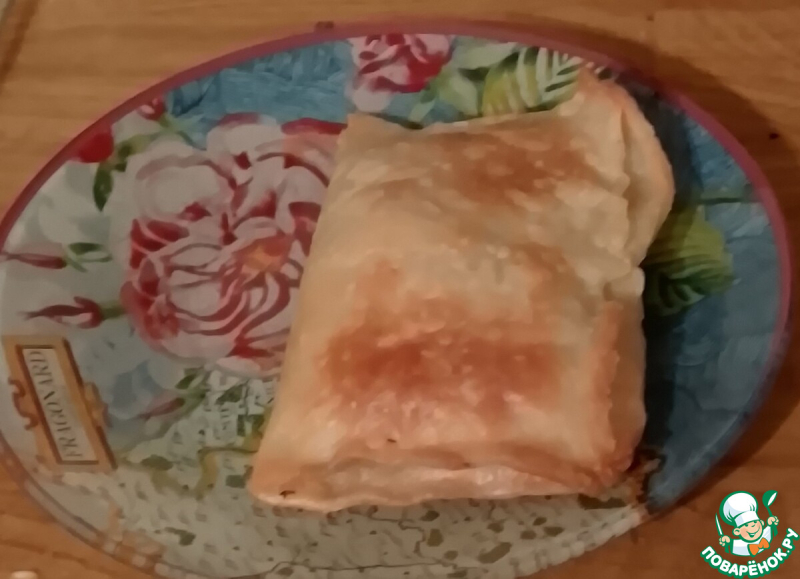 Пироги с анчоусами и луком