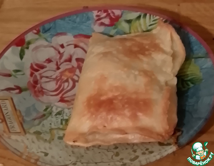 Пироги с анчоусами и луком