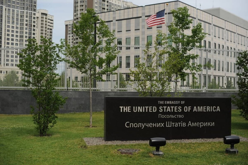 Посольство США в Киеве предупредило о возможной масштабной воздушной атаке