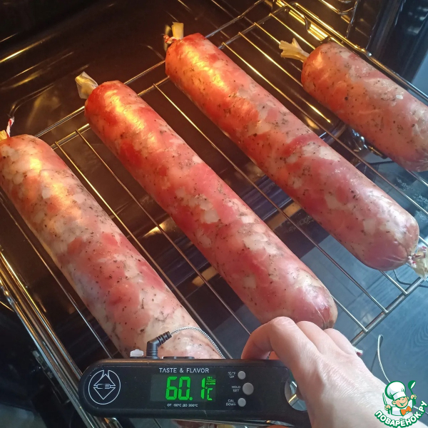 Пряная рубленая колбаса из свинины