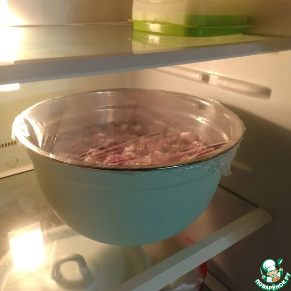 Пряная рубленая колбаса из свинины
