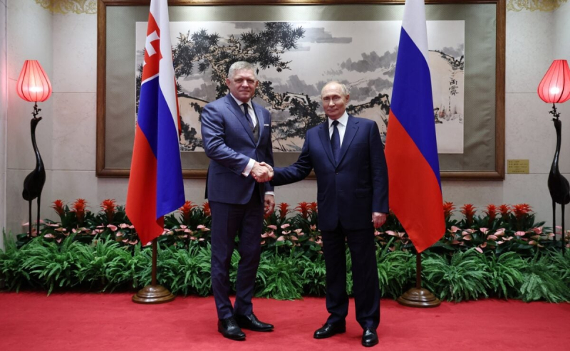 Путин предложил Фицо начать энергоблокаду Украины