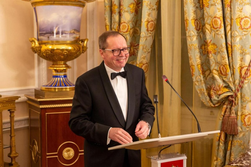 Российский посол заявил об угрозе «Третьей мировой войны» после атак Украины по аэродромам РФ