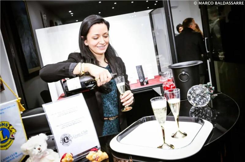 Российскую шпионку, которая годами морочила головы офицерам НАТО в Европе, выдала кошка