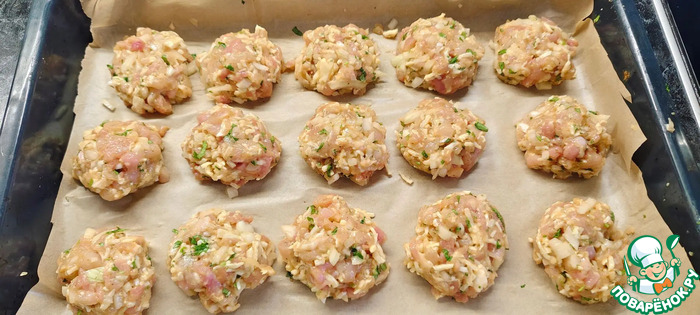 Рубленные куриные котлеты с сыром и зеленью