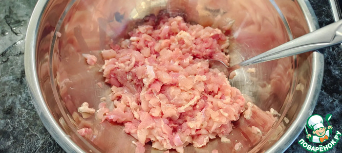 Рубленные куриные котлеты с сыром и зеленью