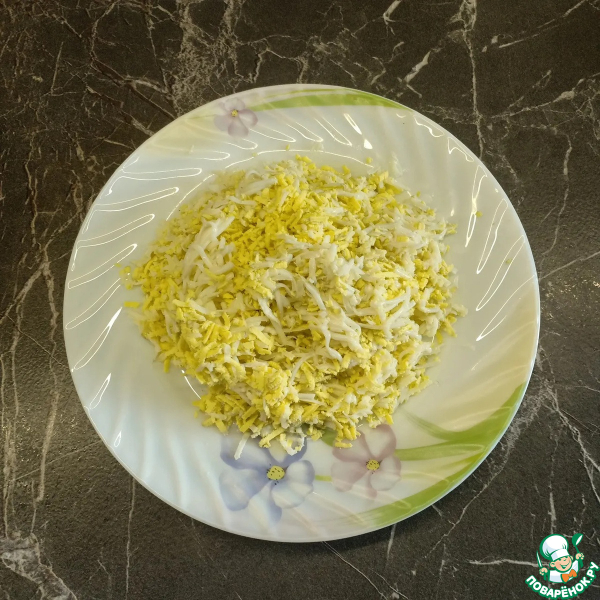 Рулет из лаваша со шпротами