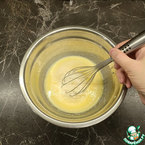 Рулет на дрожжевом тесте с творогом