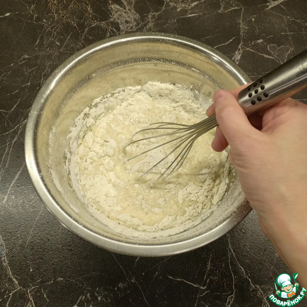 Рулет на дрожжевом тесте с творогом