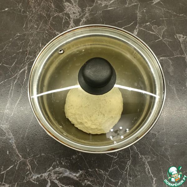 Рулет на дрожжевом тесте с творогом