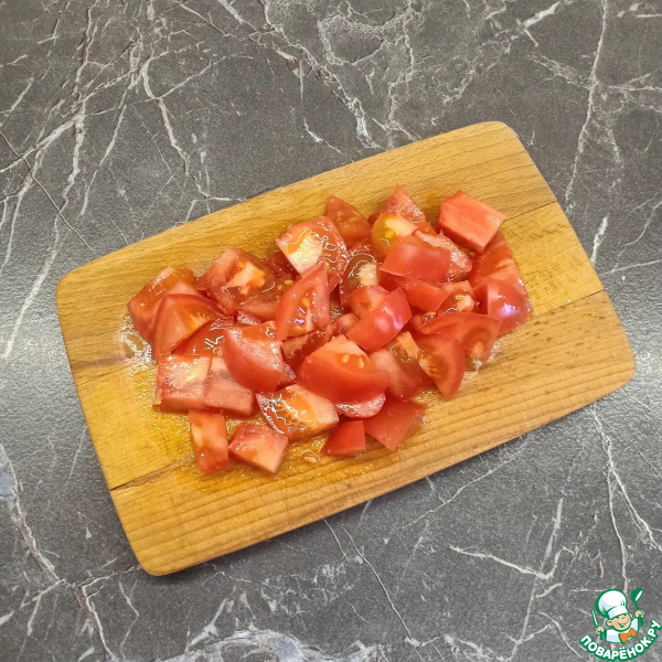 Салат из фасоли с помидорами
