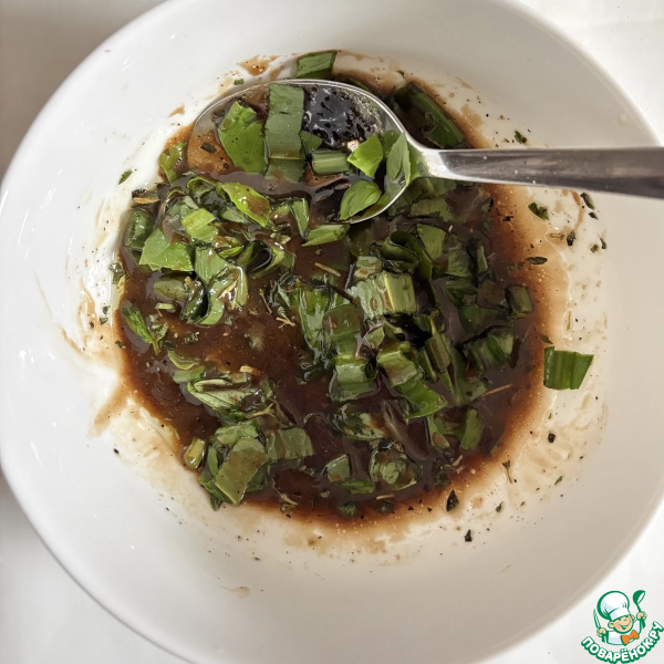 Салат из маринованной стручковой фасоли