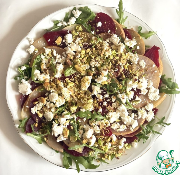 Салат из свеклы и карамелизированной груши