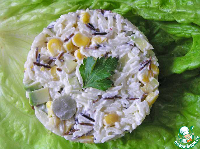 Салат с диким рисом и авокадо