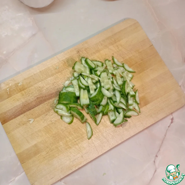 Салат с фасолью и пекинской капустой