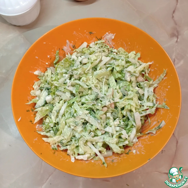 Салат с фасолью и пекинской капустой