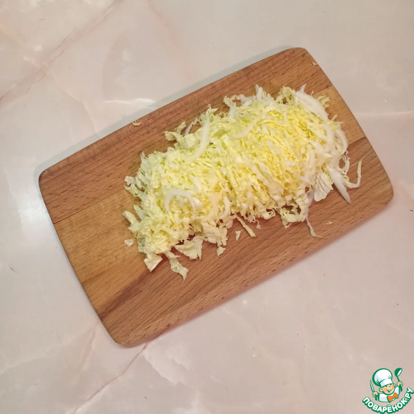 Салат с фасолью и пекинской капустой