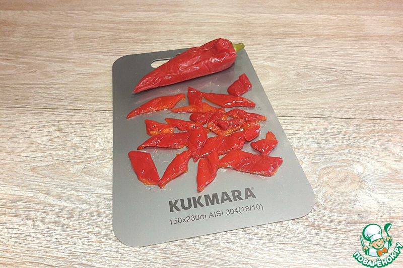 Салат с кальмаром, печенным перцем