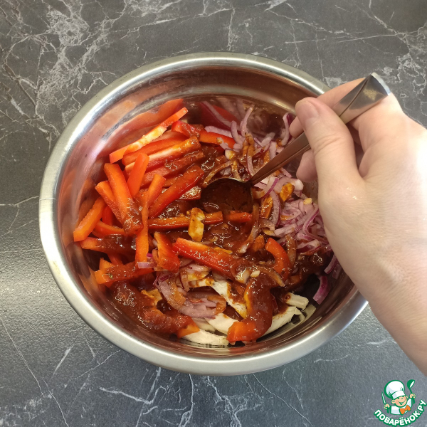 Салат с курицей и болгарским перцем