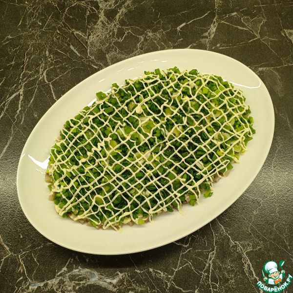 Салат &laquo;Сельдь под зеленой шубкой&raquo;