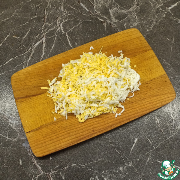 Салат &laquo;Сельдь под зеленой шубкой&raquo;