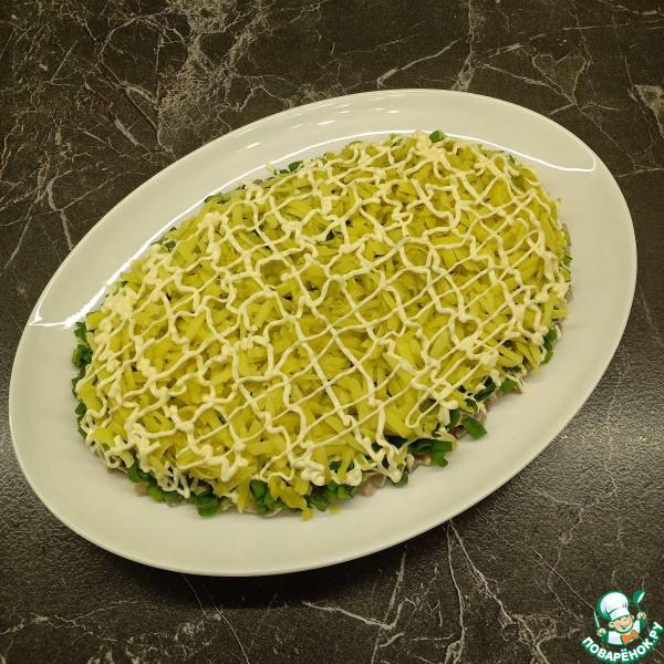 Салат &laquo;Сельдь под зеленой шубкой&raquo;