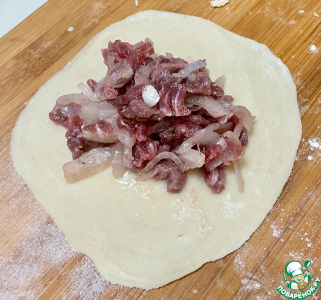 Самса слоеная и хрустящая. Мясо и картошка