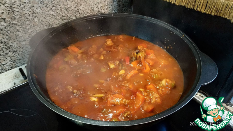 Щечки говяжьи с овощами