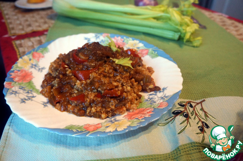 Щечки говяжьи с овощами