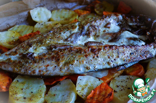 Скумбрия с картофелем и морковью
