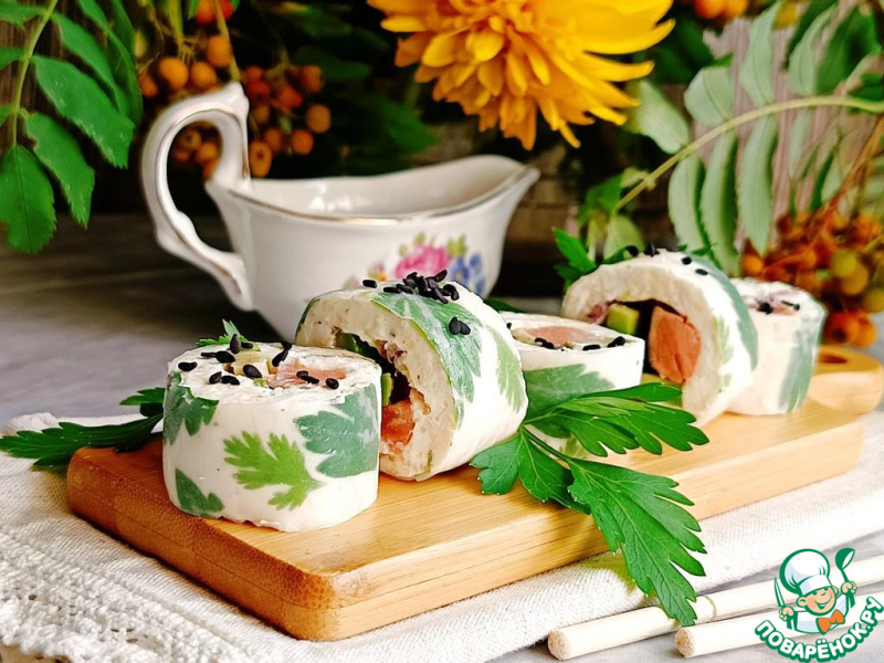 Сливочные роллы с малосольной форелью