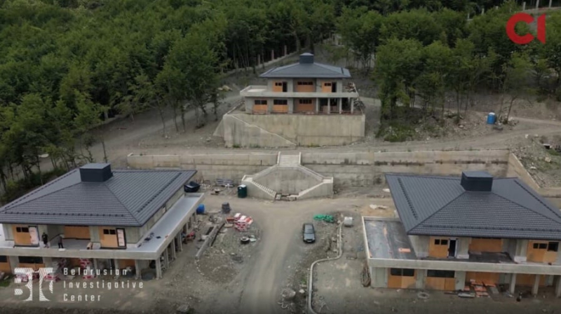 СМИ: Компания семьи львовского бизнесмена финансировала строительство резиденции Лукашенко в РФ