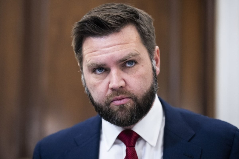 СМИ: Новым спецпосланником Трампа по вопросам Украины стал друг и одноклассник Вэнса