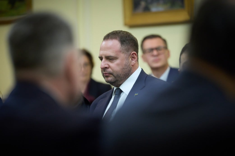 СМИ: У Ермака проходят обыски