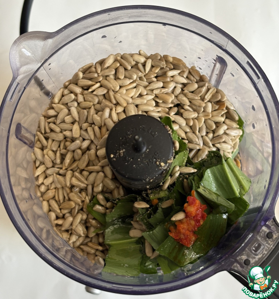 Соус из черемши и семян