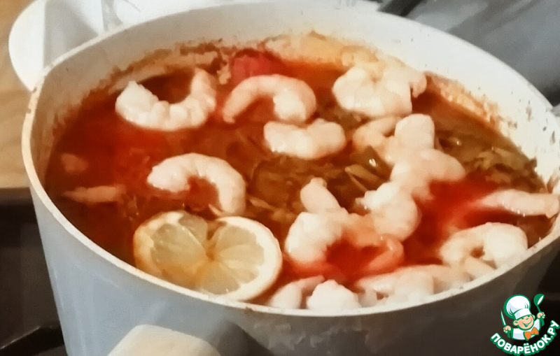 Стью с копчёными креветками, картофелем, шпинатом