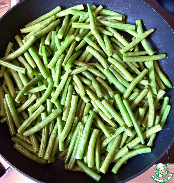 Стручковая фасоль с морковью