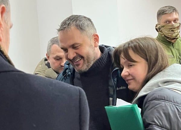 Суд отпустил из-под стражи детектива НАБУ Гусарова, которого СБУ называла «кротом» РФ