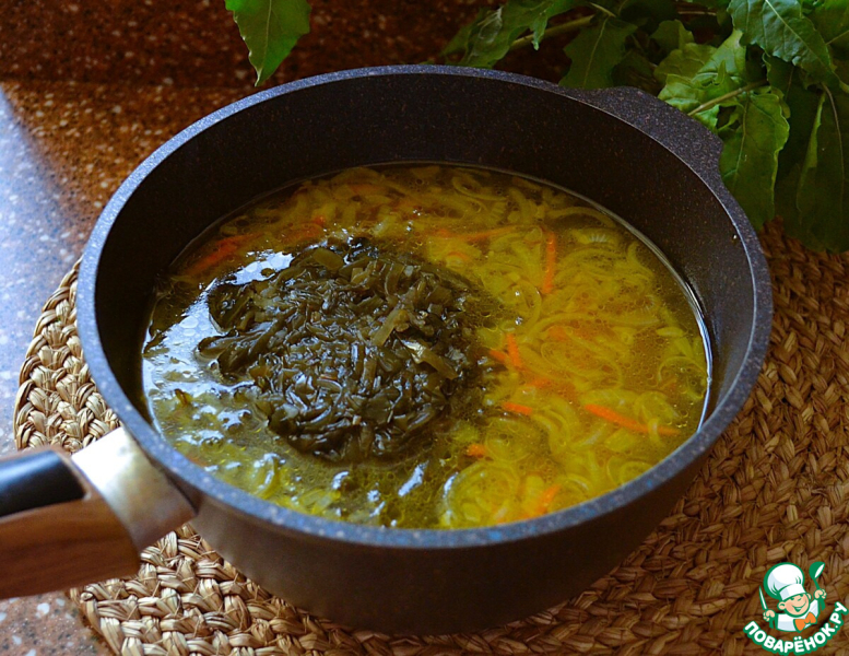 Суп с морской капустой и креветками
